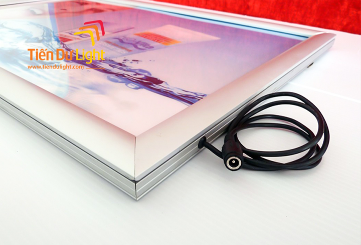 Cấu tạo hộp đèn siêu mỏng nắp bật