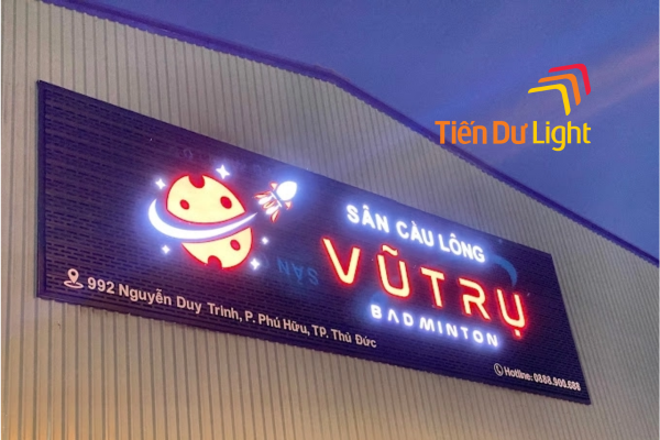 Bảng hiệu chữ nổi đèn led sân cầu lông