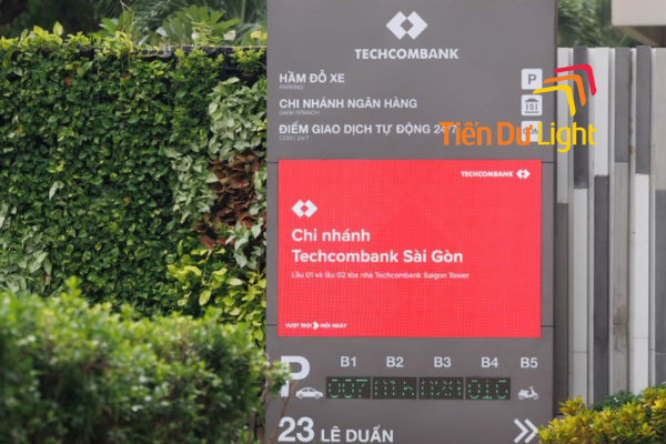 Tiến Dư chuyên thi công hệ thống biển bảng tòa nhà