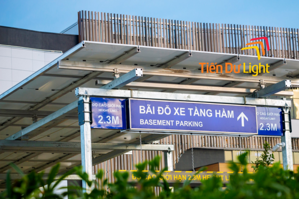 Biển chỉ dẫn tầng hầm trong bãi xe – Giải pháp không thể thiếu