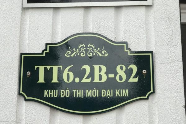 Làm biển kích thước phù hợp tương xứng