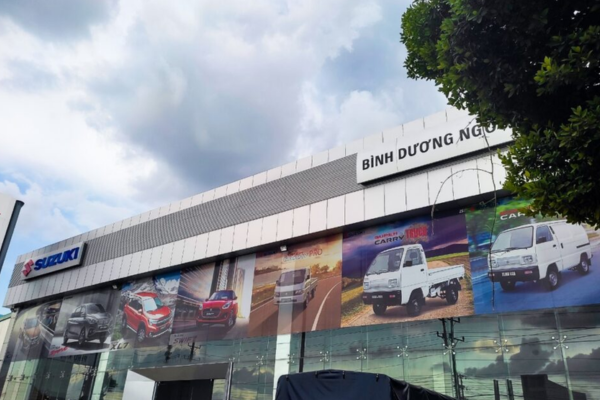 Công dụng decal dán kính