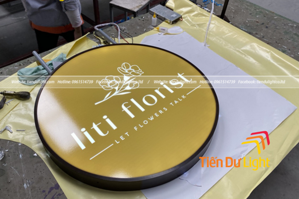 Hộp đèn tròn 2 mặt là gì?
