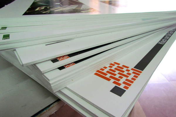 In uv trên formex có trọng lượng nhẹ