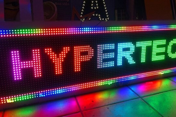 Làm biển LED matrix chạy chữ là gì? Cấu tạo và ứng dụng bảng LED
