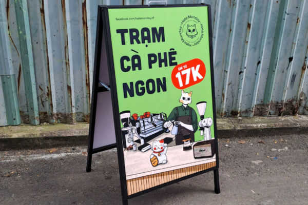 Standee 2 mặt tối ưu khả năng tiếp cận từ nhiều hướng