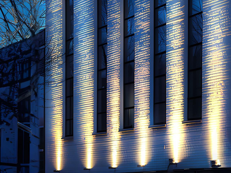 Đèn rọi tòa nhà chiếu xa