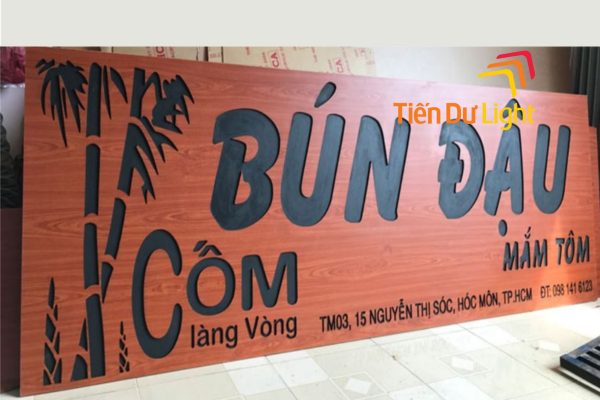 Bảng hiệu bằng gỗ có tính thẩm mỹ cao