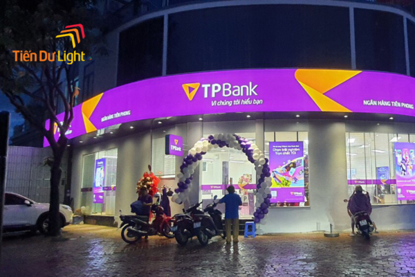 Biển quảng cáo ngân hàng TPBank Ninh Bình