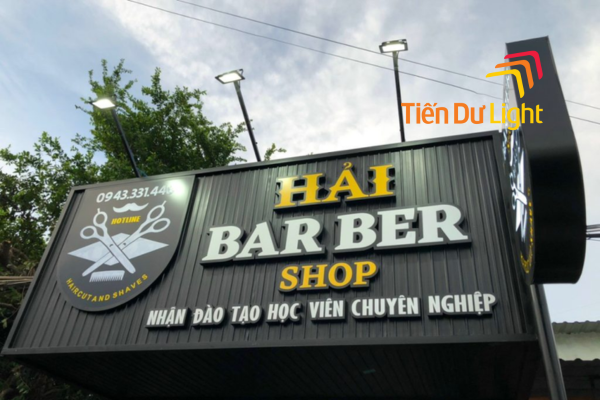 Biển quảng cáo salon tóc đa dạng