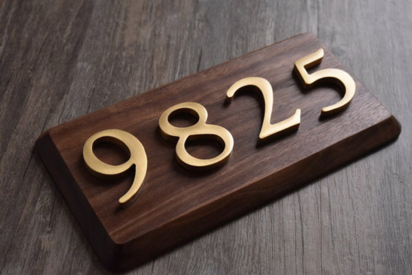 Mẫu biển số phòng khách sạn đẹp