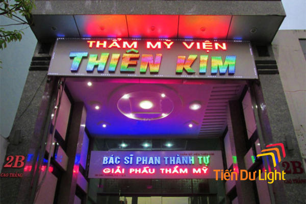 Xu hướng thi công thẩm mỹ viện tích hợp hệ thống chiếu sáng hiện đại