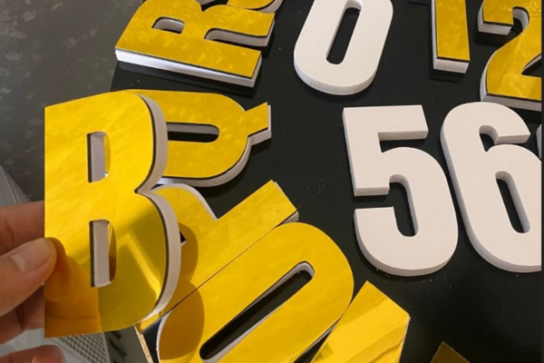 Ứng dụng chữ alu gương