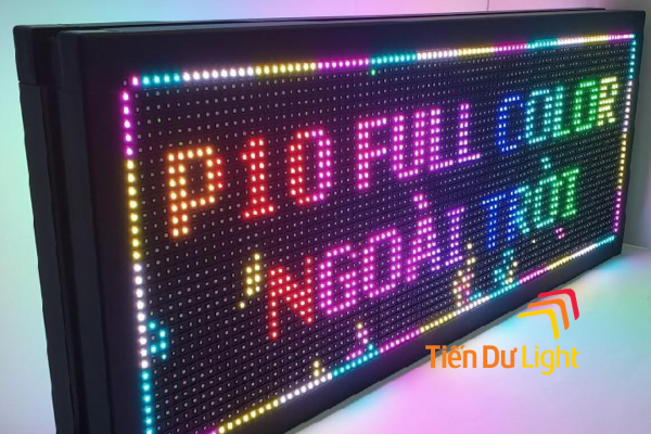 Hộp đèn led chạy chữ ngoài trời