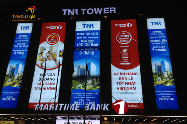 Biển ngoài trời TNR - Tiến Dư Light thực hiện thi công